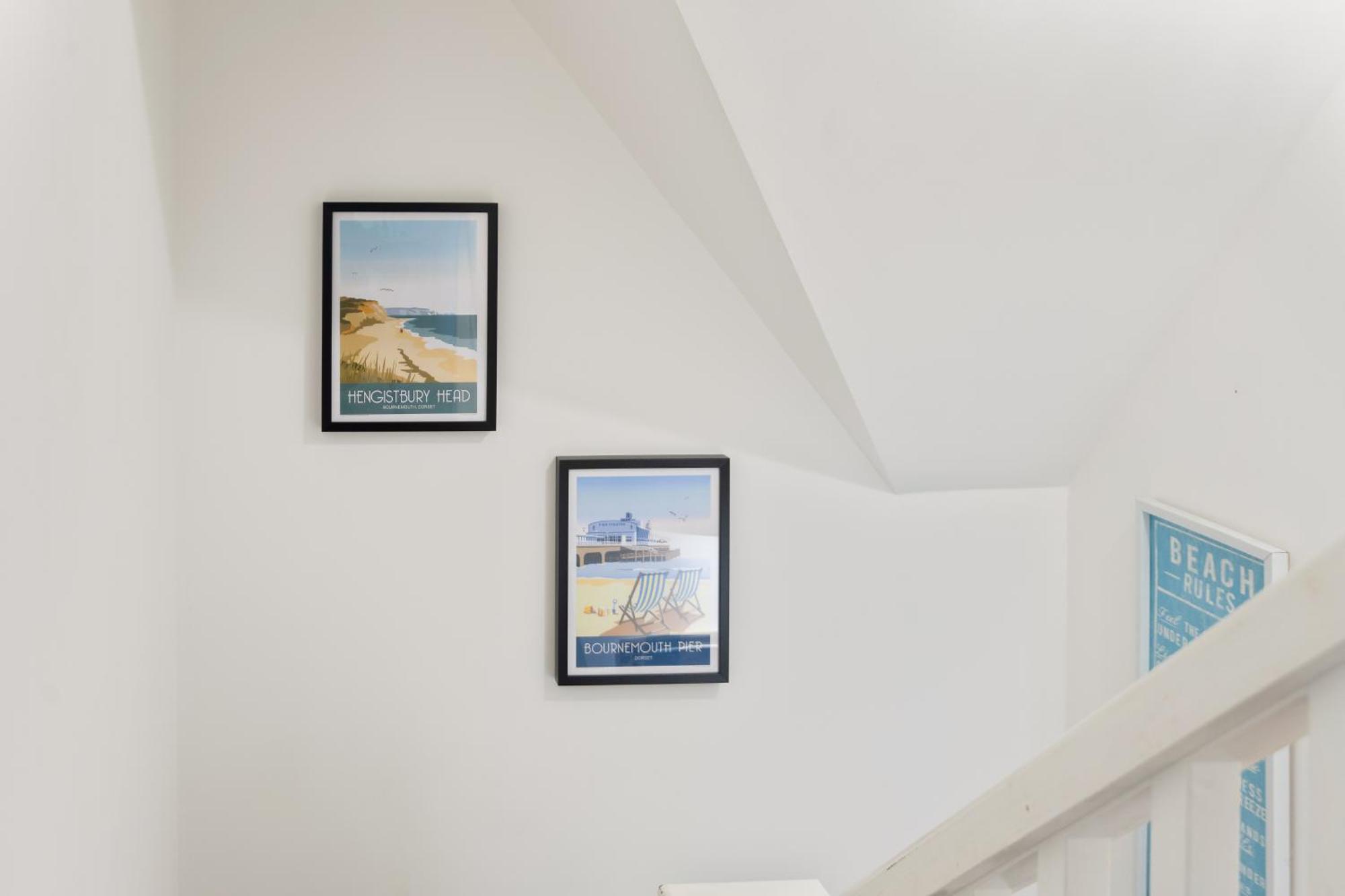 Large, Newly Renovated, Three Bedroom Town Centre Split Level Apartment With Free Parking, Sleeps Seven - Walking Distance To Beach Bournemouth Eksteriør bilde